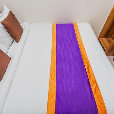 Hotel Era Мумбаї Екстер'єр фото