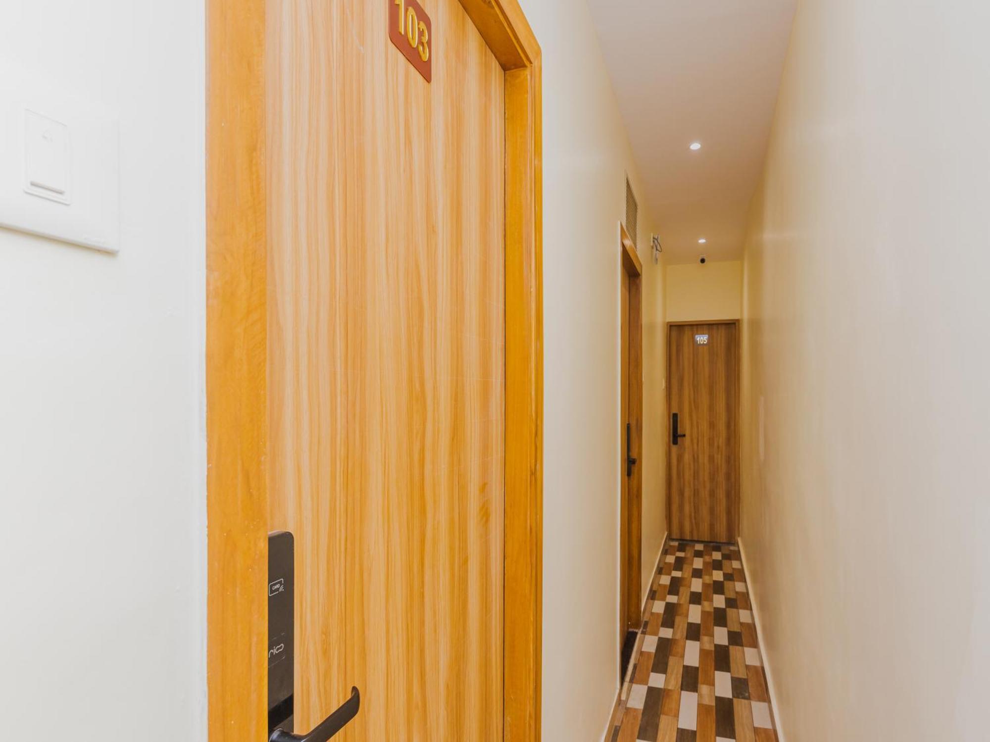 Hotel Era Мумбаї Екстер'єр фото