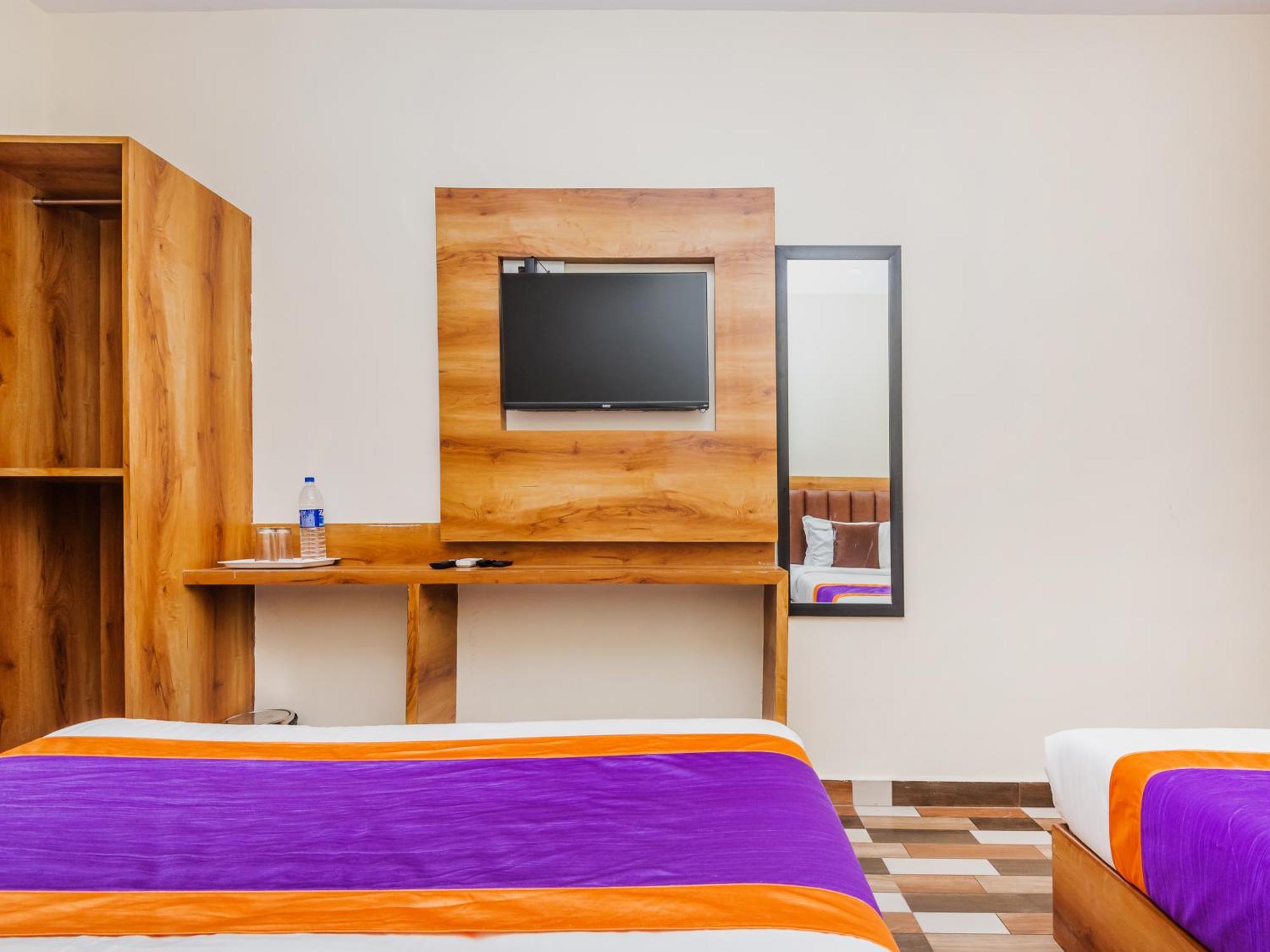 Hotel Era Мумбаї Екстер'єр фото