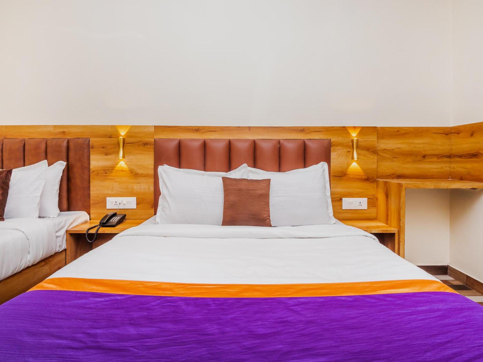 Hotel Era Мумбаї Екстер'єр фото